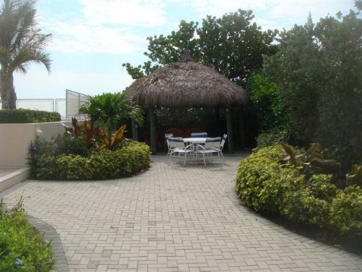Tiki Hut Barbeque Tiki Hut Barbeque